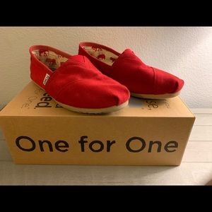 TOMS Red Canvas Classic Slip in size 7.5